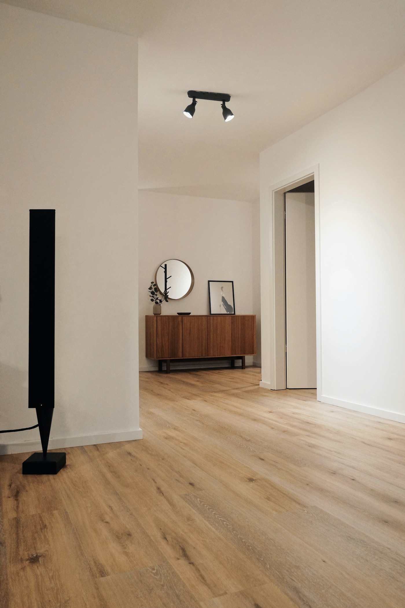 Sanierte Wohnung mit hellem Holzboden